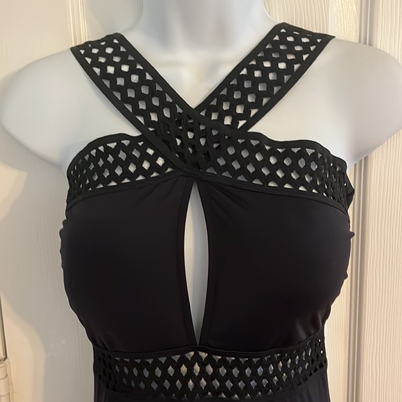 NWT BATHING SUIT - Picture 2 of 6